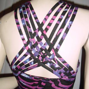 Kardashian,Kim,Khloe,Kourtney,criss-cross,sexy back,bodyfit,shapely,curvy